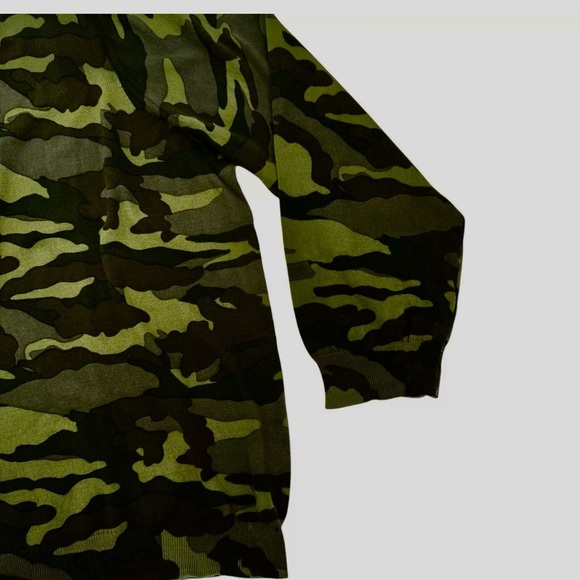 J Crew Factory Teddie Camo Cotton Sweater Size XXL Green lightweight NWT - Picture 7 of 8